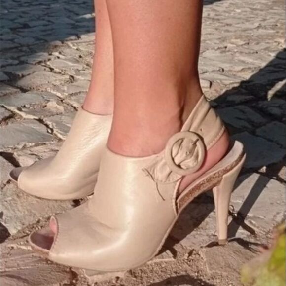 Pedro Garcia beige heeled sandals 39 - Picture 1 of 10